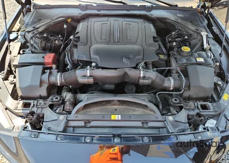 2017 Jaguar Xe Premium из США, поврежденный, VIN SAJAJ4BV0HA969998